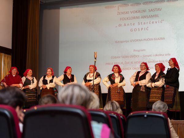 SMOTRA MALIH VOKALNIH SASTAVA - OTOČAC 2026. SMOTRA MALIH VOKALNIH SASTAVA - OTOČAC 2026.